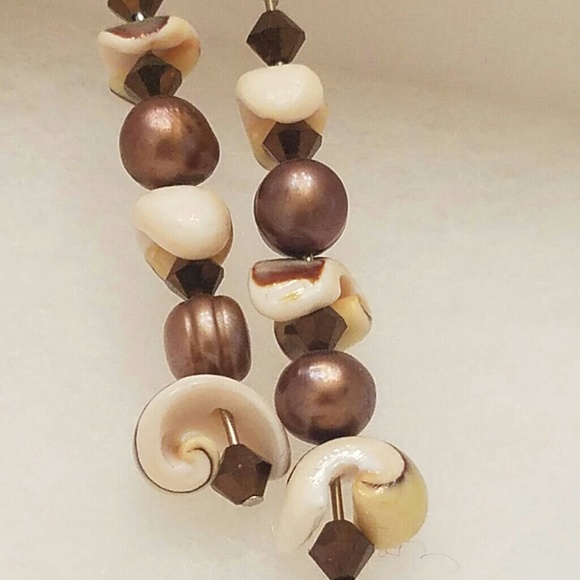 Earrings - Picture 2 of 4